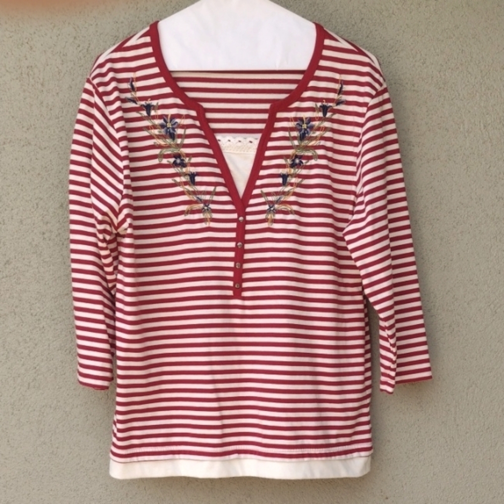 Shenanigans Embroidered Striped Red and White 3/4 Sleeves Top M